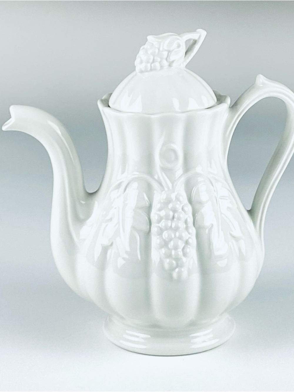 Red Cliff “Grape” Ironstone White Coffee Pot 101/8- 8Cups